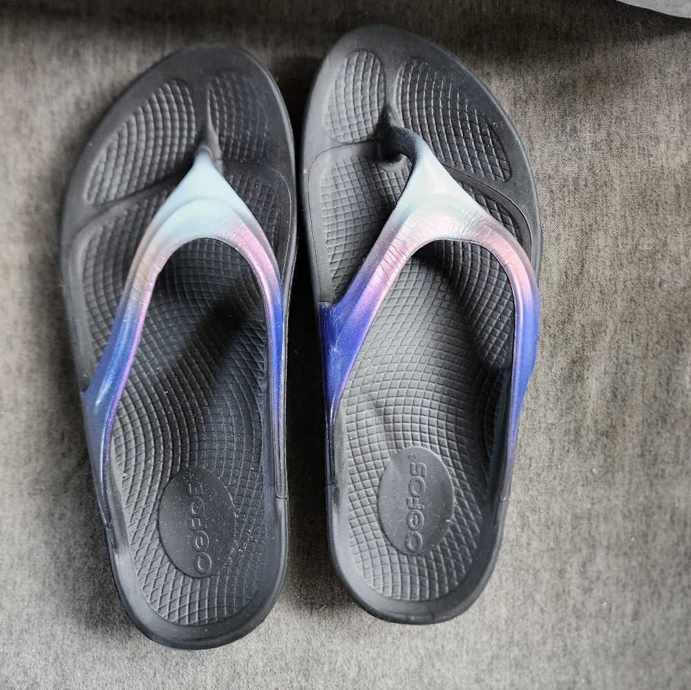 Womans Oofos Flip Flops